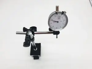 Ensemble comparateur + socle magnétique