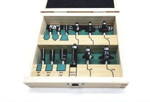 Coffret 12 fraises à défoncer - queue de 8 mm - Qualité PROFESSIONNELLE - Gamme ULTRAPERF 